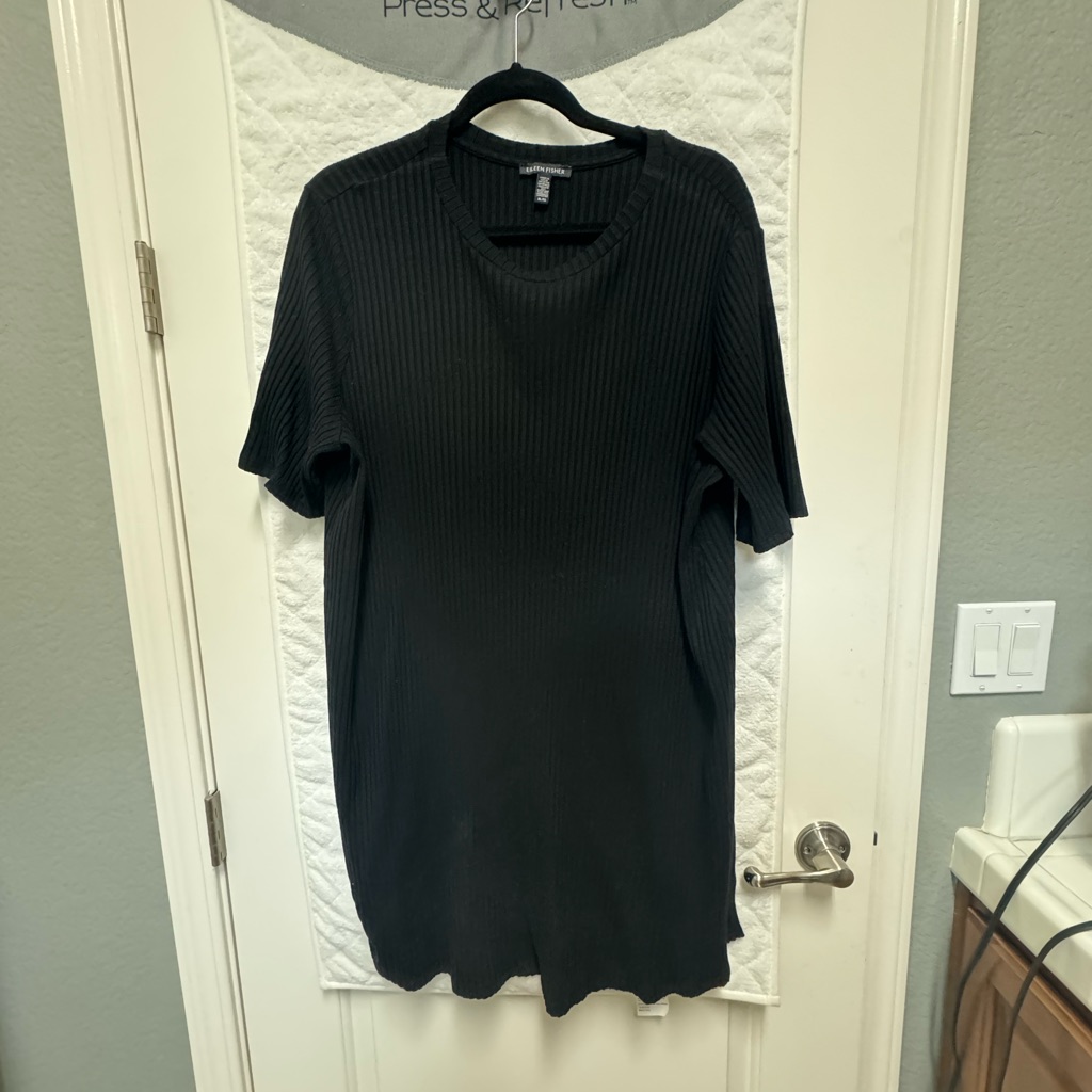 Eileen Fisher Tunic. 6” Side Slit. Purchased From Nordstroms, Almost New.